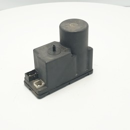 POMPA VUOTO CENTRALINA MODULO CONTROLLO CHIUSURA CENTRALIZZATA AUDI A4 B5 VDO A0862257A