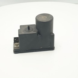POMPA VUOTO CENTRALINA MODULO CONTROLLO CHIUSURA CENTRALIZZATA AUDI A4 B5 VDO A0862257A