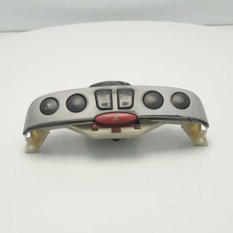 PULSANTIERA PANNELLO CONTROLLO COMANDI ALZACRISTALLI 4 FRECCE FIAT PUNTO 2° SERIE 188 PULSANTIERA PANNELLO CONTROLLO COMANDI ALZACRISTALLI 4 FRECCE FIAT PUNTO 2° SERIE 188