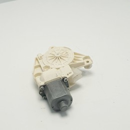 MOTORINO MECCANISMO ALZAVETRO ANTERIORE DESTRO MERCEDES W246 CLASSE B BROSE A2469065200