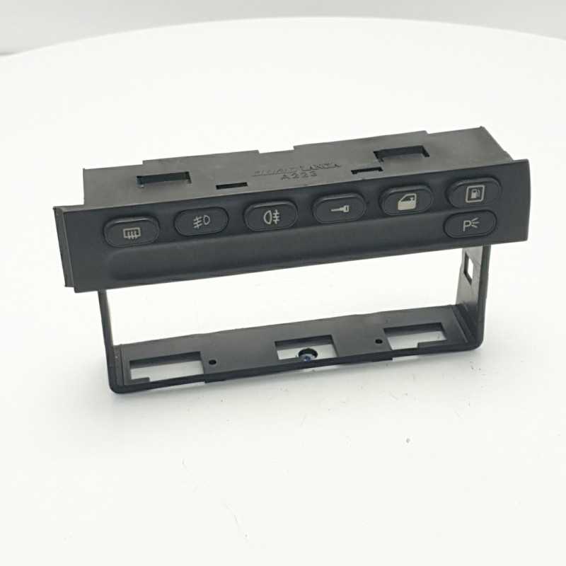 PANNELLO CRUSCOTTO CENTRALE COMANDI INTERRUTTORI PULSANTI SBRINALUNOTTO FENDINEBBIA CHIUSURA ABITACOLO LANCIA THEMA 3° SERIE PANNELLO CRUSCOTTO CENTRALE COMANDI INTERRUTTORI PULSANTI SBRINALUNOTTO FENDINEBBIA CHIUSURA ABITACOLO LANCIA THEMA 3° SERIE