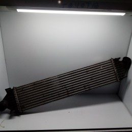 8V619L440AC INTERCOOLER RADIATORE SCAMBIATORE  FORD KUGA (CBV)(0813) 2.0D  UN GANCIO ROTTO 2015