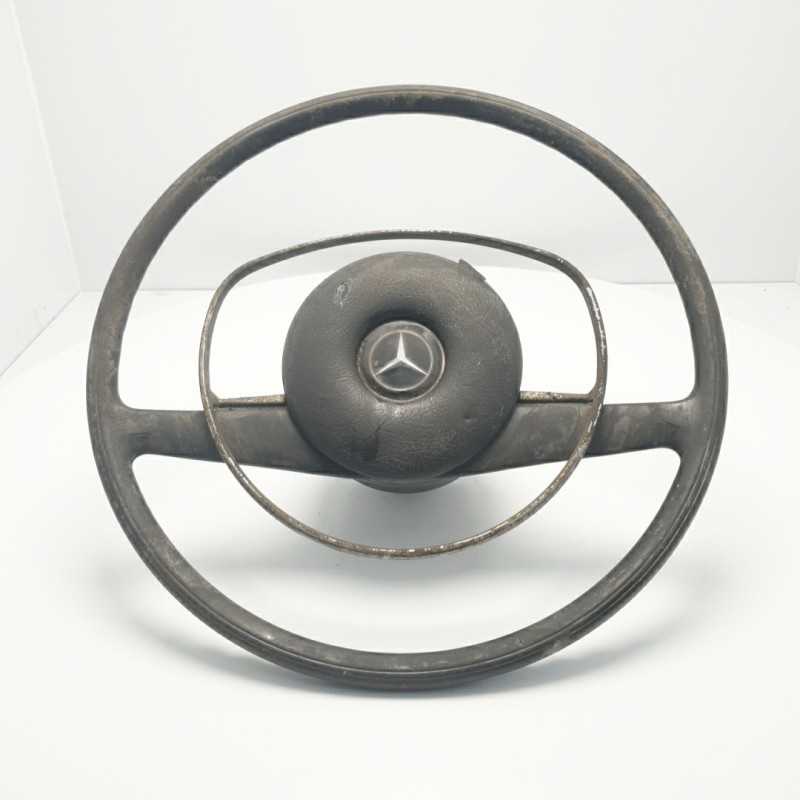 VOLANTE STERZO MERCEDES W115 EPOCA 115464001 DA RESTAURARE VOLANTE STERZO MERCEDES W115 EPOCA 115464001 DA RESTAURARE