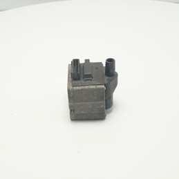 BOBINA ACCENSIONE VOLKSWAGEN PASSAT MK1 701905104A TELEFUNKEN 