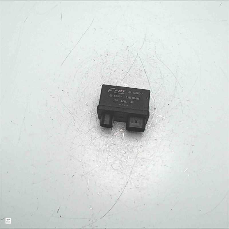 CENTRALINE RELE' CANDELETTE BOSCH ALFA ROMEO FIAT LANCIA JEEP 55250747 0281003065