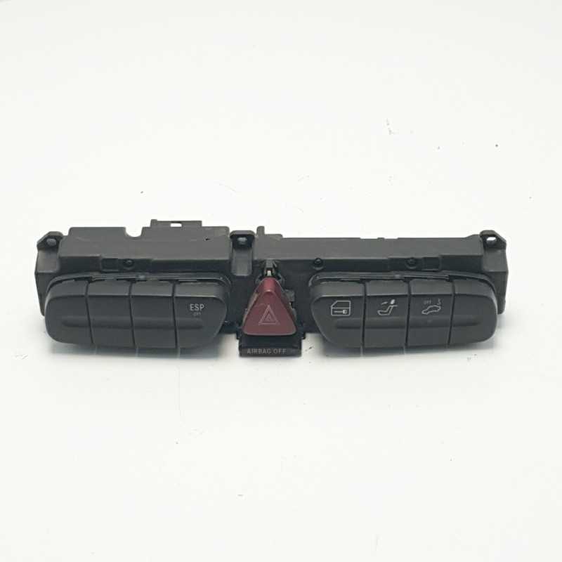 PANNELLO CONTROLLO COMANDI INTERRUTTORI PULSANTIERA MULTIFUNZIONE ESP 4 FRECCE MERCEDES W203 CLASSE C 2038204910 PANNELLO CONTROLLO COMANDI INTERRUTTORI PULSANTIERA MULTIFUNZIONE ESP 4 FRECCE MERCEDES W203 CLASSE C 2038204910
