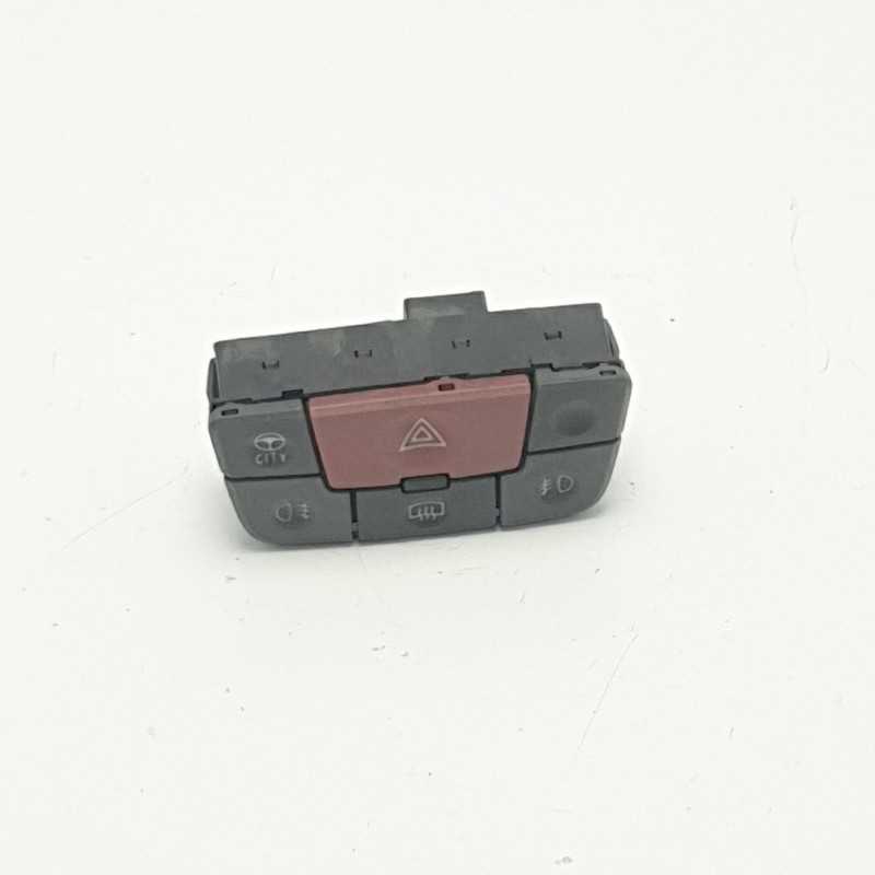 PULSANTIERA INTERRUTTORI COMANDI 4 FRECCE MULTIFUNZIONE FIAT PANDA 2° SERIE 169 2003-13 73537114 PULSANTIERA INTERRUTTORI COMANDI 4 FRECCE MULTIFUNZIONE FIAT PANDA 2° SERIE 169 2003-13 73537114