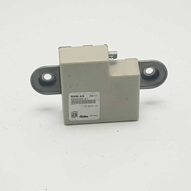 CENTRALINA ECU CONFORT MODULO CONTROLLO ANTENNA BMW E90 SERIE 3 2005-11 FUBA 6935024-01 CENTRALINA ECU CONFORT MODULO CONTROLLO ANTENNA BMW E90 SERIE 3 2005-11 FUBA 6935024-01