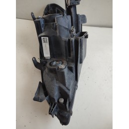 Faro anteriore destro Toyota AVENSIS 2serie