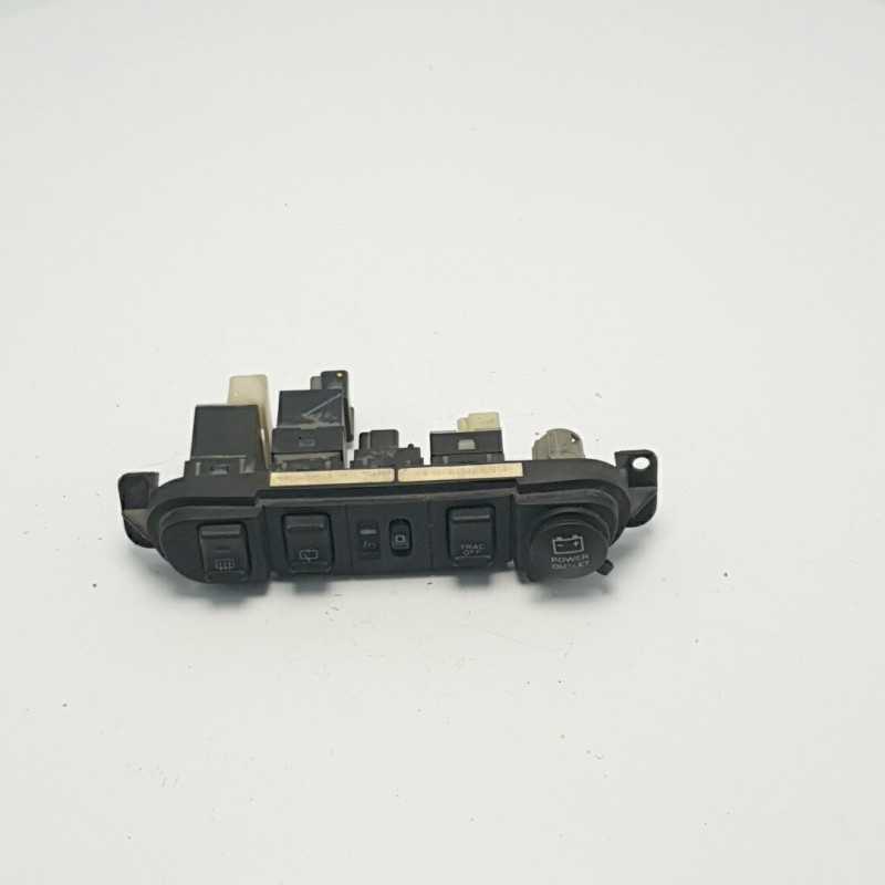 PULSANTIERA INTERRUTTORI COMANDI CENTRALI CHRYSLER PT-CRUISER 04671622AF PULSANTIERA INTERRUTTORI COMANDI CENTRALI CHRYSLER PT-CRUISER 04671622AF