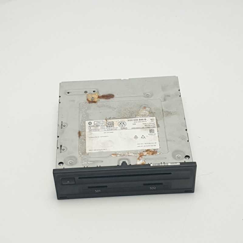 Autoradio stereo lettore cd gps navigatore 3Q0035846B Vw Passat B8 bluetooth Delphi 28577423 Autoradio stereo lettore cd gps navigatore 3Q0035846B Vw Passat B8 bluetooth Delphi 28577423