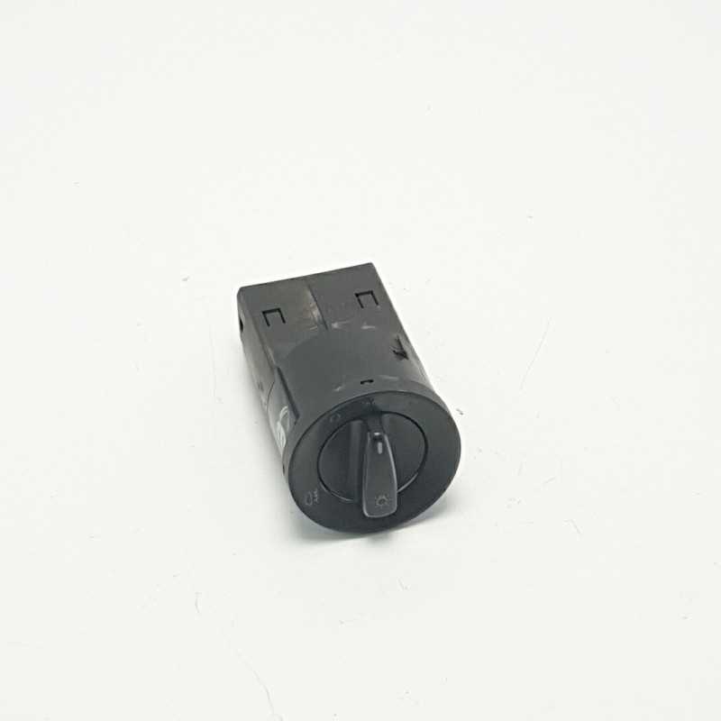 Interruttore comando luci fari 1C0941531 Volkswagen Passat Golf Lupo 1996-05 Interruttore comando luci fari 1C0941531 Volkswagen Passat Golf Lupo 1996-05