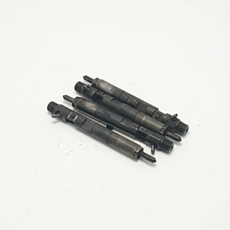 Kit 4 iniettori diesel Delphi 8200206565 Renault Nissan 1.5 Dci Kit 4 iniettori diesel Delphi 8200206565 Renault Nissan 1.5 Dci