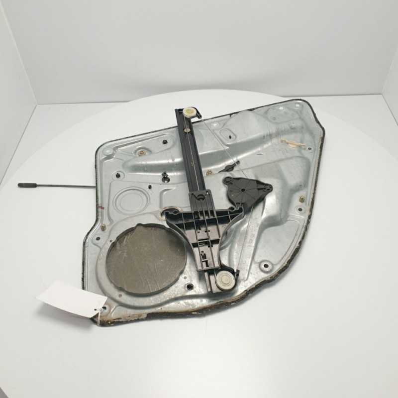Pannello alzavetro alzacristallo posteriore sinistro 1J4839729G VW Golf IV MK4 senza motorino Pannello alzavetro alzacristallo posteriore sinistro 1J4839729G VW Golf IV MK4 senza motorino