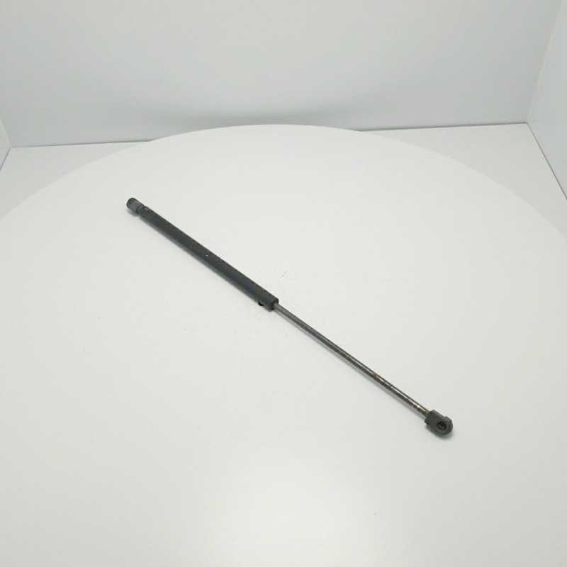 Pistoncino asta ammortizzatore molla a gas 46835404 Fiat Seicento 600 59cm/31,5cm portellone posteriore Delphi Pistoncino asta ammortizzatore molla a gas 46835404 Fiat Seicento 600 59cm/31,5cm portellone posteriore Delphi