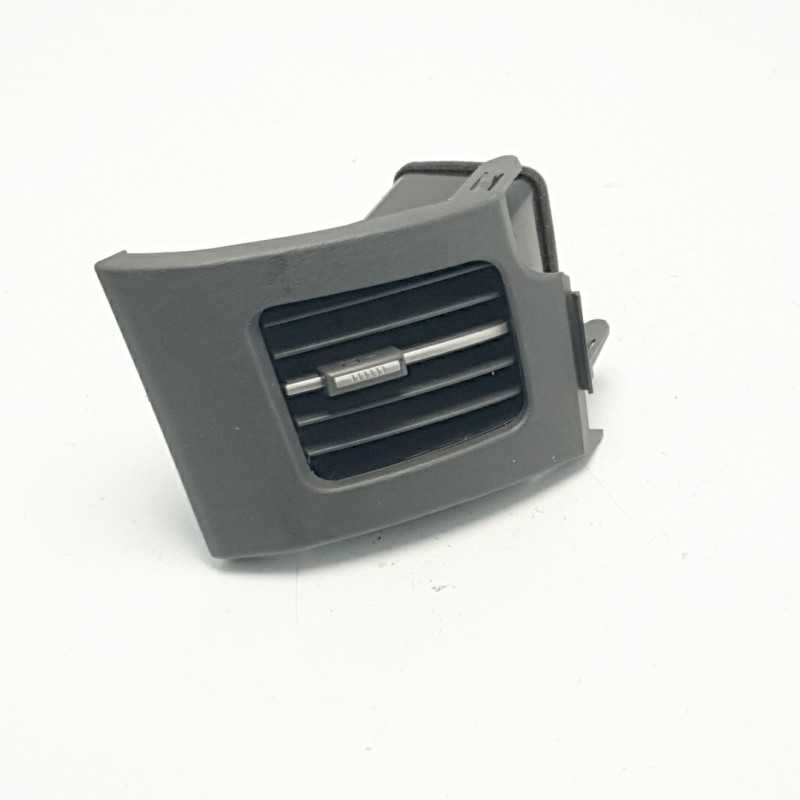 Bocchetta presa aria aerazione clima cruscotto lato destro 55662-47030 Toyota Prius XW30 Hibrid Bocchetta presa aria aerazione clima cruscotto lato destro 55662-47030 Toyota Prius XW30 Hibrid