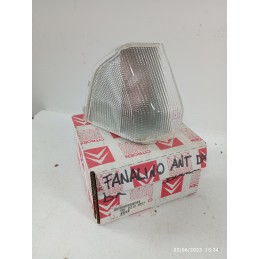 FANALINO FRECCIA DX  CITROEN  BX  1983-95 COD. (95619657)