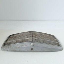 Mascherina griglia calandra radiatore 1168880023 Mercedes W116 SE da restaurare