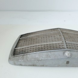 Mascherina griglia calandra radiatore 1168880023 Mercedes W116 SE da restaurare