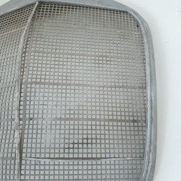 Mascherina griglia calandra radiatore Mercedes W110 W111 W112 da restaurare 