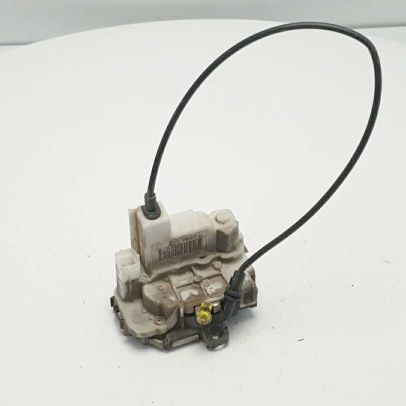 Serratura chiusura elettrica portiera 51826966 Fiat Panda 2° serie 169 anteriore destra 4pin Serratura chiusura elettrica portiera 51826966 Fiat Panda 2° serie 169 anteriore destra 4pin