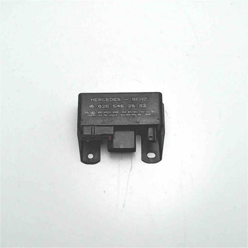 0255452832 Centralina candelette preriscaldo Mercedes A170 W168 2001-05 899075000