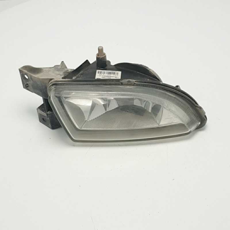 Faro fanale fendinebbia 51775551 Lancia Delta 3 serie anteriore destro Mako Faro fanale fendinebbia 51775551 Lancia Delta 3 serie anteriore destro Mako