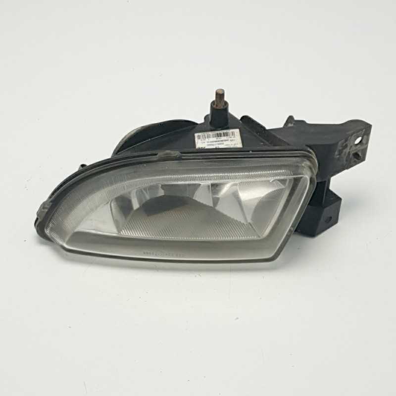 Faro fanale fendinebbia 51775550 Lancia Delta 3 serie anteriore sinistro Mako Faro fanale fendinebbia 51775550 Lancia Delta 3 serie anteriore sinistro Mako