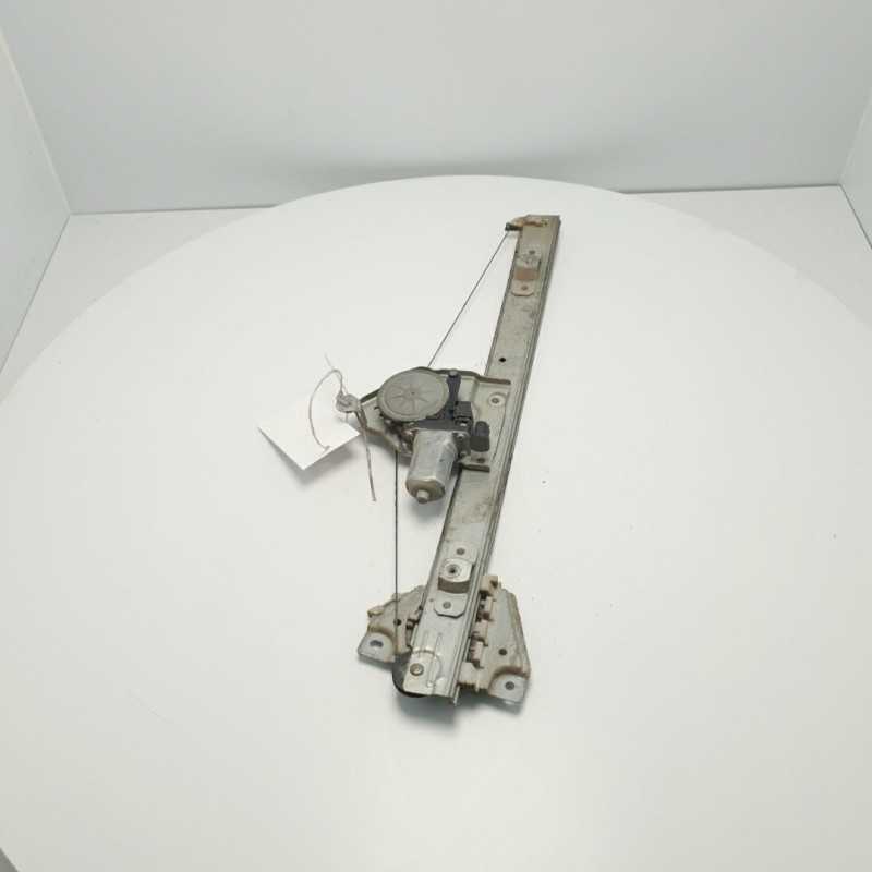 Motorino alzacristallo alzavetri Suzuki Grand Vitara anteriore sinistra 2pin Motorino alzacristallo alzavetri Suzuki Grand Vitara anteriore sinistra 2pin