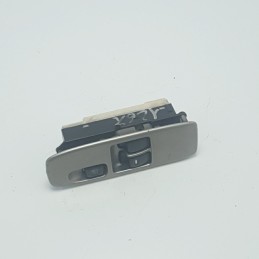 MR587933 pulsantiera interruttori comandi alzavetri Mitsubishi Pajero MK3 3P 2003 anteriore sinistra lato guida 10pin