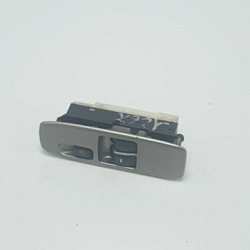 MR587933 pulsantiera interruttori comandi alzavetri Mitsubishi Pajero MK3 3P 2003 anteriore sinistra lato guida 10pin MR587933 pulsantiera interruttori comandi alzavetri Mitsubishi Pajero MK3 3P 2003 anteriore sinistra lato guida 10pin