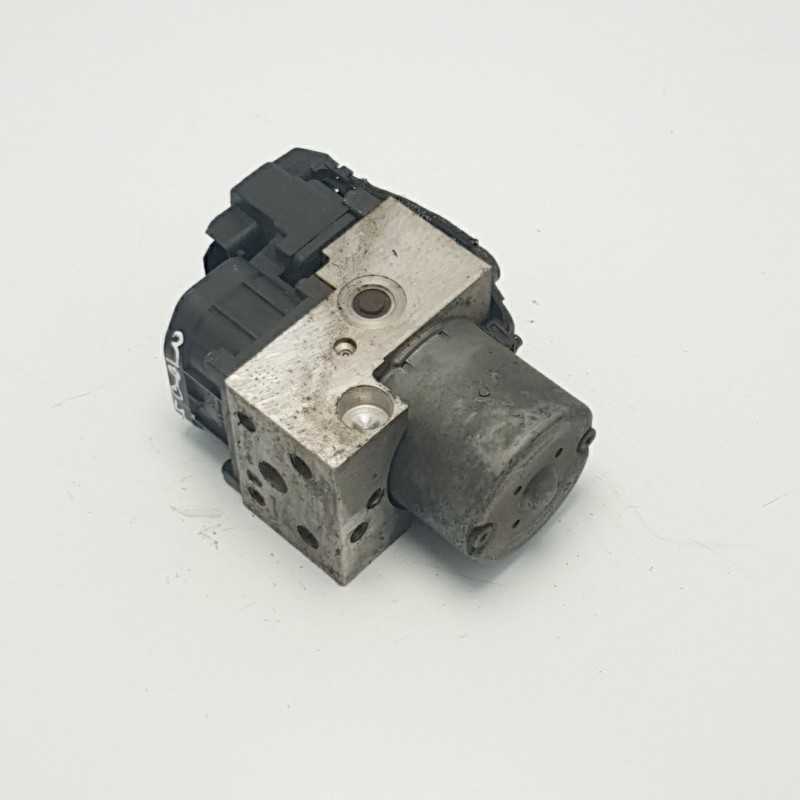 476600X800 centralina pompa ABS freni Nissan Terrano II 2 2.7 Td Bosch 476600X800 centralina pompa ABS freni Nissan Terrano II 2 2.7 Td Bosch