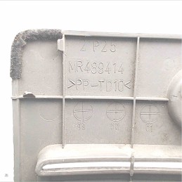 MR489414 Griglia di ventilazione paraurti posteriore Mitsubishi Pajero III V7 DI-D W3 3.2d