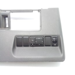 68106-EQ400 Cruscotto plancia rivestimento inferiore Nissan X-Trail 2.2d 4x4 2004