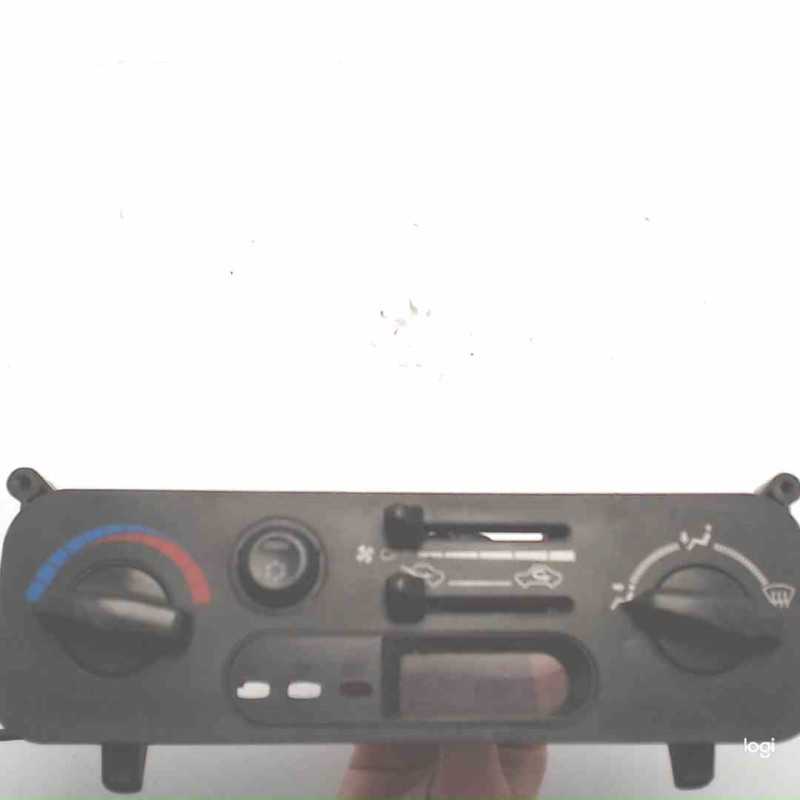MR148053 Gruppo comandi centralina clima a/c Mitsubishi L200 2.5td 4x4 2003