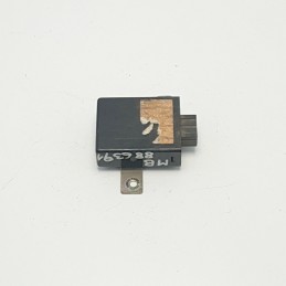 MB886391 centralina ecu confort rele' lampeggiante luce verde Mitsubishi Pajero mk2 1997