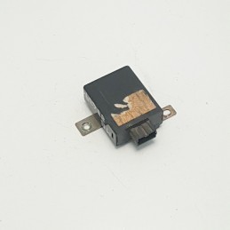 MB886391 centralina ecu confort rele' lampeggiante luce verde Mitsubishi Pajero mk2 1997