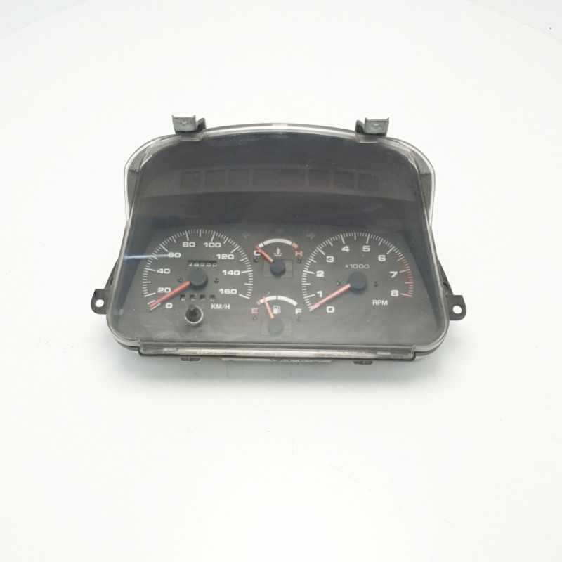 Quadro strumenti contachilometri Suzuki Vitara 1.6 benzina 1986 Denso Quadro strumenti contachilometri Suzuki Vitara 1.6 benzina 1986 Denso