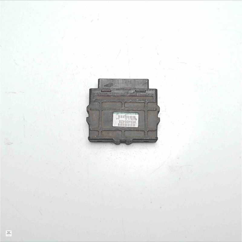 X2T34172H4 Centralina modulo di controllo abs Mitsubishi Pajero III 3.2DID X2L 311 21 4x4 V68 2000-06 MR400420 X2T34172H4 Centralina modulo di controllo abs Mitsubishi Pajero III 3.2DID X2L 311 21 4x4 V68 2000-06 MR400420
